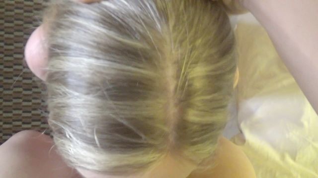 rizada rubia amateur chica de al lado primera garganta profunda mierda y throatpie