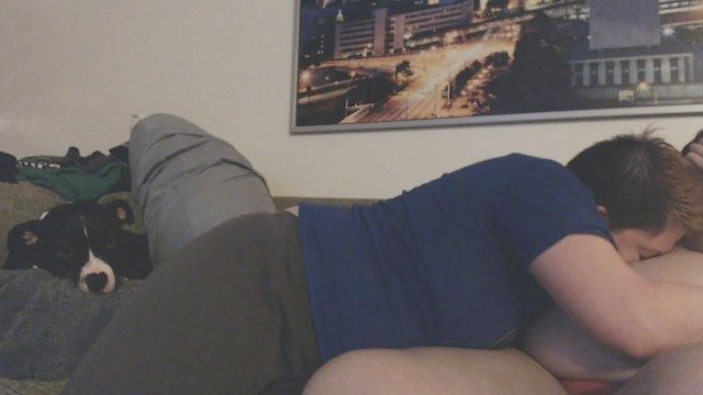 BBW lesbianas Netflix y vueltas frialdad en inyección y orgasmos múltiples