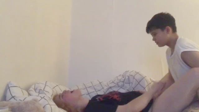 جعل بلدي استخدام صديقة لي حتى أنا النشوة (زوجين مثليه الحقيقي)