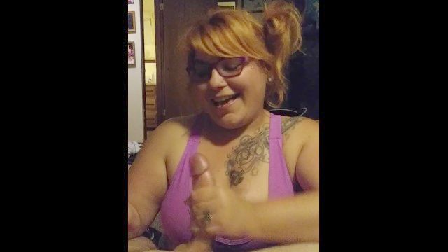 كبير الحلمه أحمر زوجة titfuck واللسان
