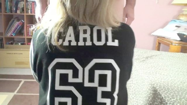 un nuevo suscriptor pornhub folla Carol Cox y se corre tanto en su culo y el coño