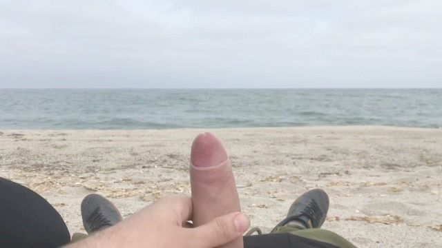 Clit Of Fresh Life Partner Is Creampied On Public Beach