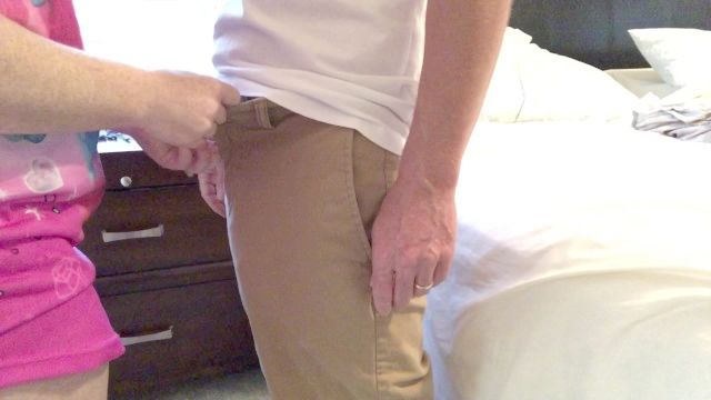 pelirroja hija del paso atrapado entre las madres Dildo
