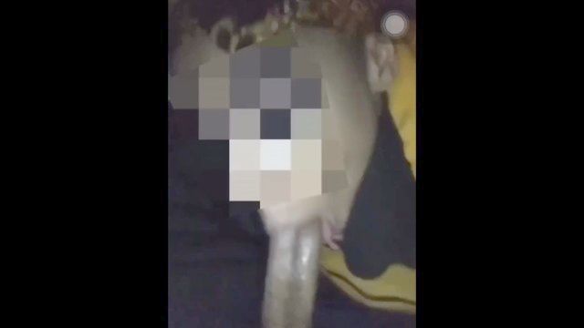 في سن المراهقة تحوت يحب مص ديكس الرجل الأكبر سنا