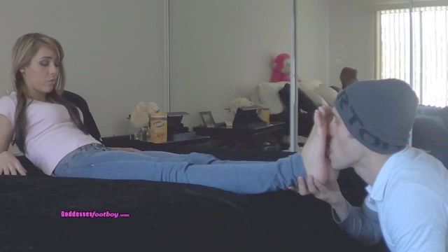 训练男性的大脑脚崇拜