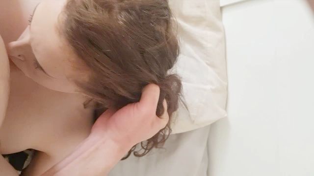قذرة وقحة في شباك صيد يريد ذلك في كل حفرة