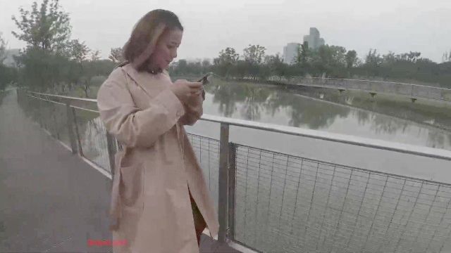 modelo chino 最新 美乳 网 红火 儿 『舌尖 上 的 高潮』 羞耻 裸体 游街 媲美 『北京 天使』 黑丝 高跟 滴滴 车上 露 穴 挑逗