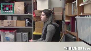 Best Thief Amilia Onyx Identified & Shagged By Officer Stepdad