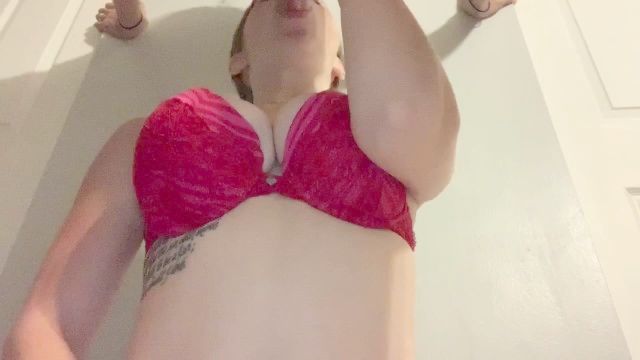 Beginner Catches Big Load On Tongue And Swallows .