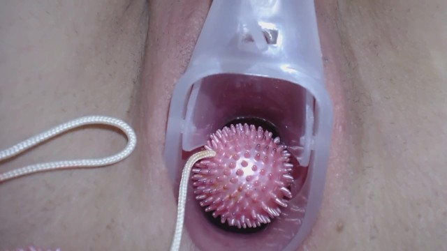 Teen Exploring Cervix & Deep Vagina With Speculum