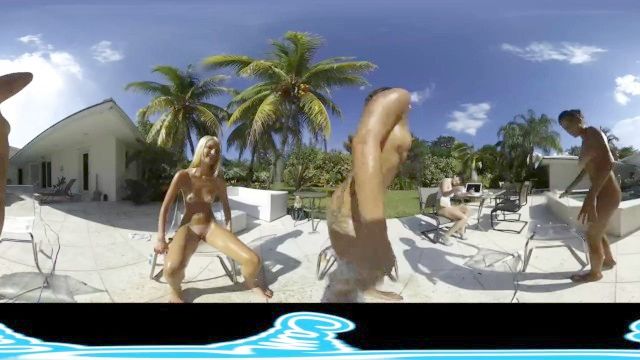 Sapphic Lover Virtual Reality Show , Cumming Outside By The Pool