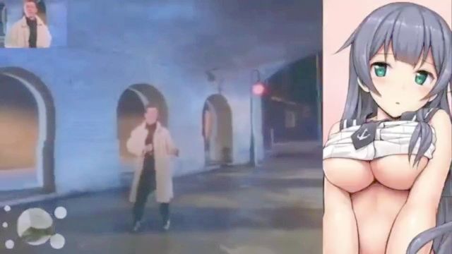 Rothaarige Soli Während Hentai Beobachten