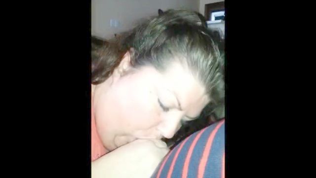 Experienced Plus Sized Lady Dicksucking And Facial