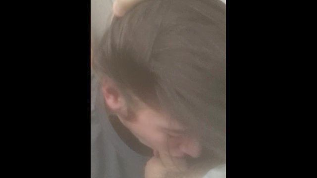 Mündliche Creampie