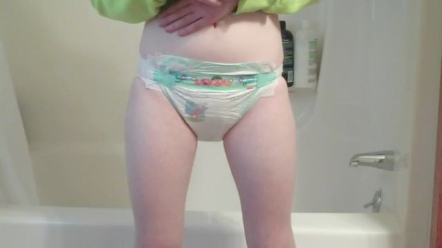 Diapergal Fills Her Pampers Front And Back