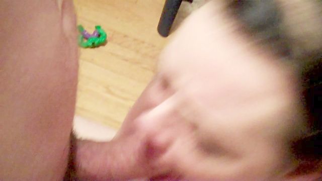 Big-busted Wife Deepthroating Great Phallus With Pro Skill And Swallowing Cum !